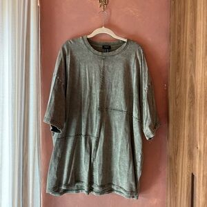 Men’s Oversized Washed Green Tunic Tee